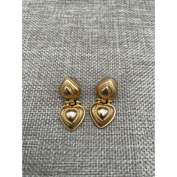 Vintage Signed Carolee Matte goldtone 1.25” Retro Pierced Dangle Earrings Double - Picture 4 of 4